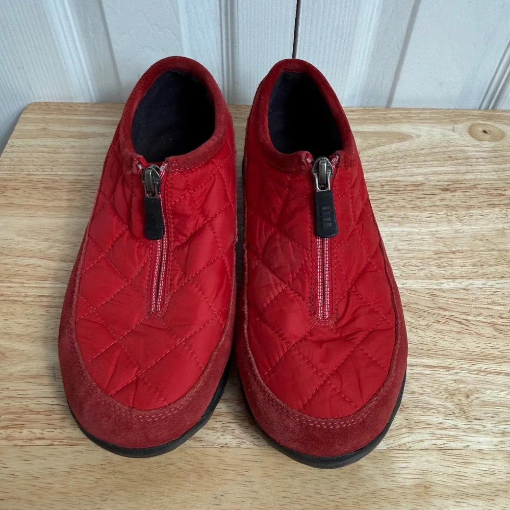 Lands End Quilted Zip Snow Moccasin 6.5 Red Gorpcore Winter Slip On Shoes